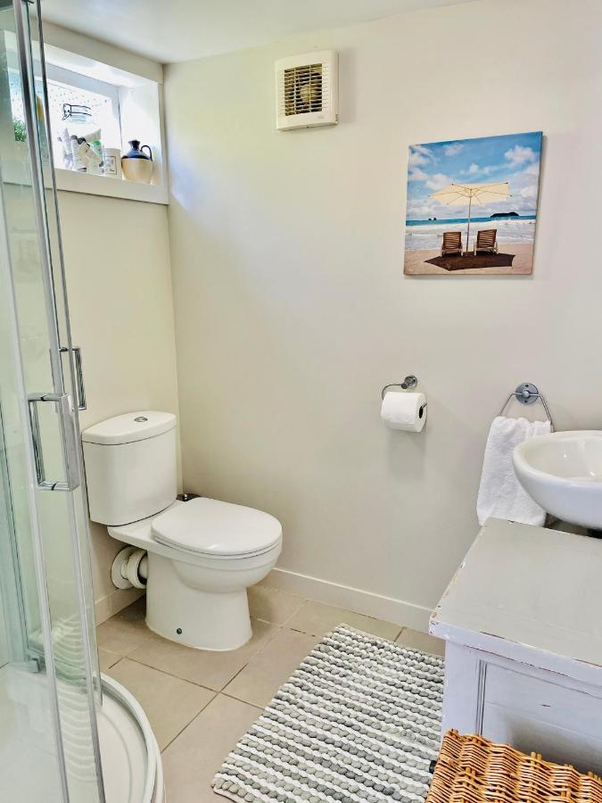 Whitby Studio - Mairangi Bay Beach Auckland Exterior foto