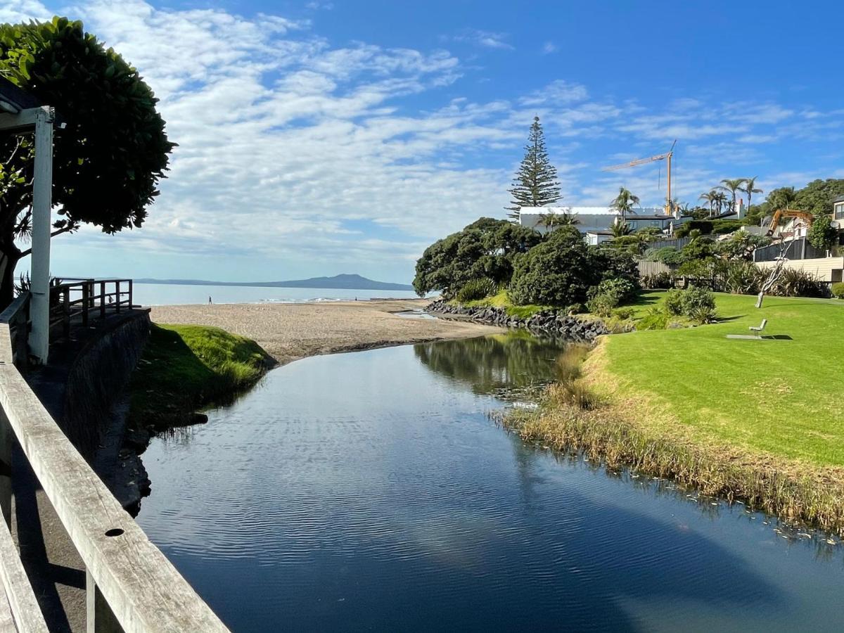 Whitby Studio - Mairangi Bay Beach Auckland Exterior foto